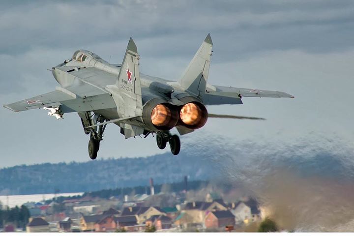 MiG-31 rear view